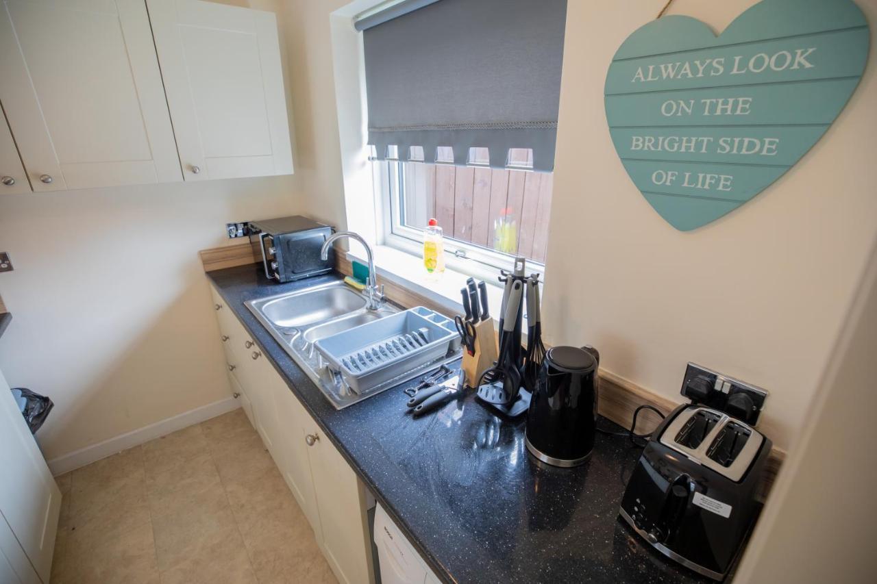 Og Stays Ii- 3Bedroom House Near Nissan & Stadium, Free Parking صندرلاند المظهر الخارجي الصورة